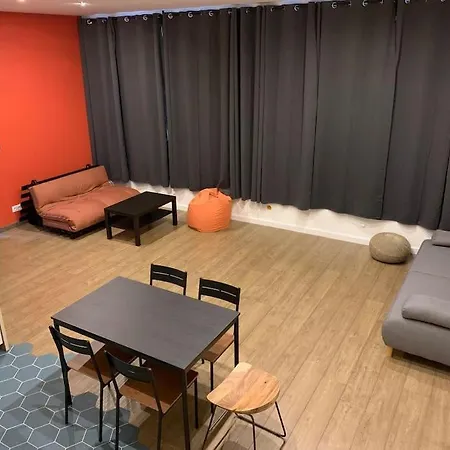Studio Independant Dans Maison
